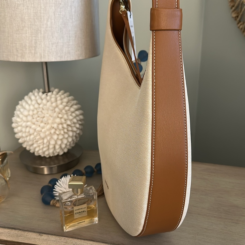 🌟 NWT | ‘Crooked’ Half Moon Shoulder Bag by KUNOGIGI - Picture 7 of 15